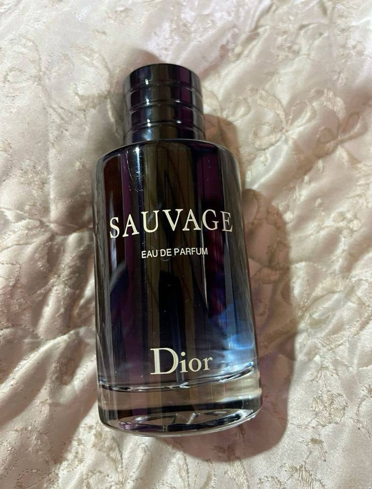 Parfum Sauvage Dior thumbnail